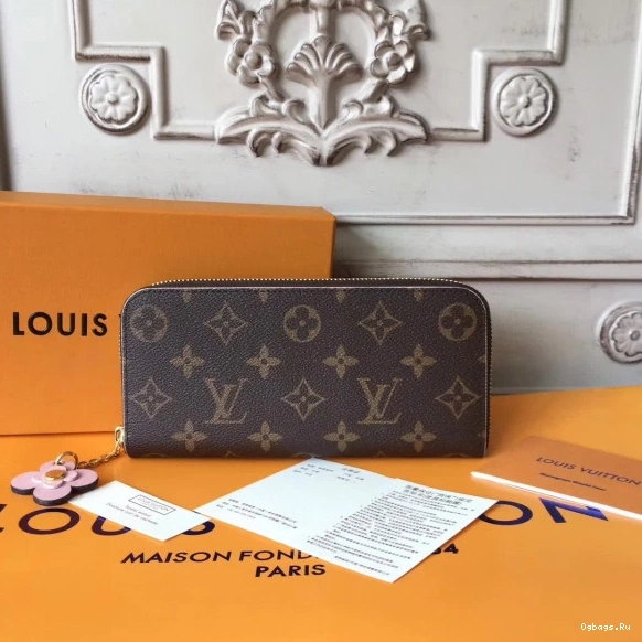 Vuitton Louis wallet CHANELEMENCE 1217
